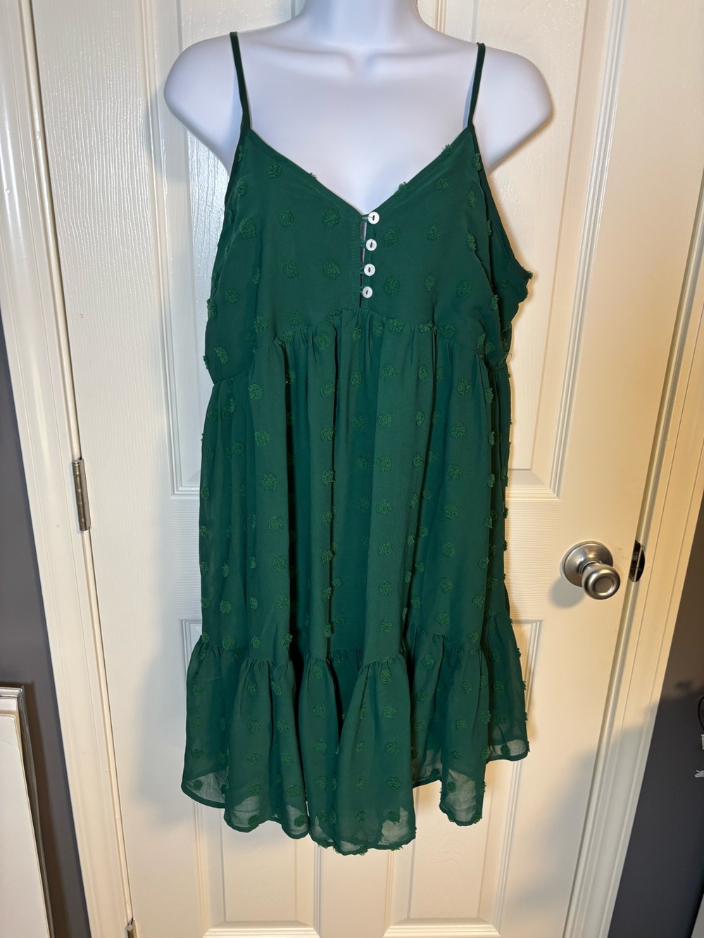Green floral babydoll dress with adjustable straps  by Entro size large NWT
